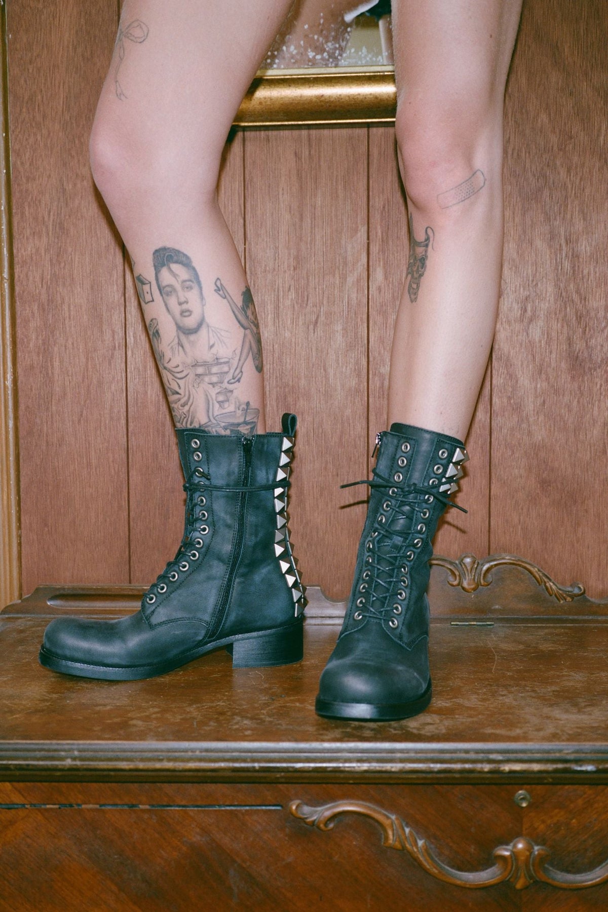LNDN-TWN-S - Black Silver | Jeffrey Campbell